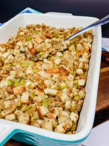 classic thanksgiving stuffing.