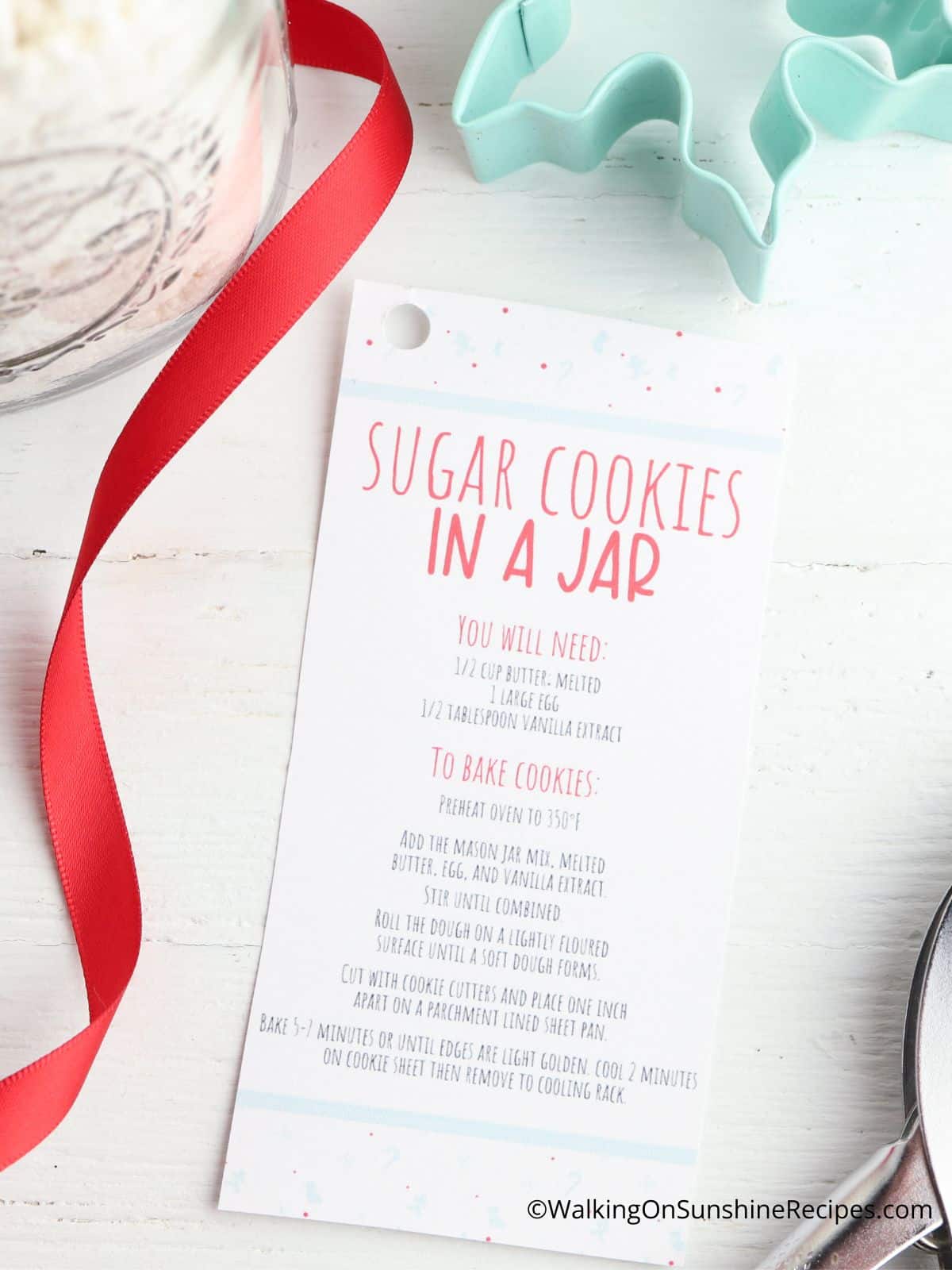Free printable gift tag for sugar cookie mason jar mix.