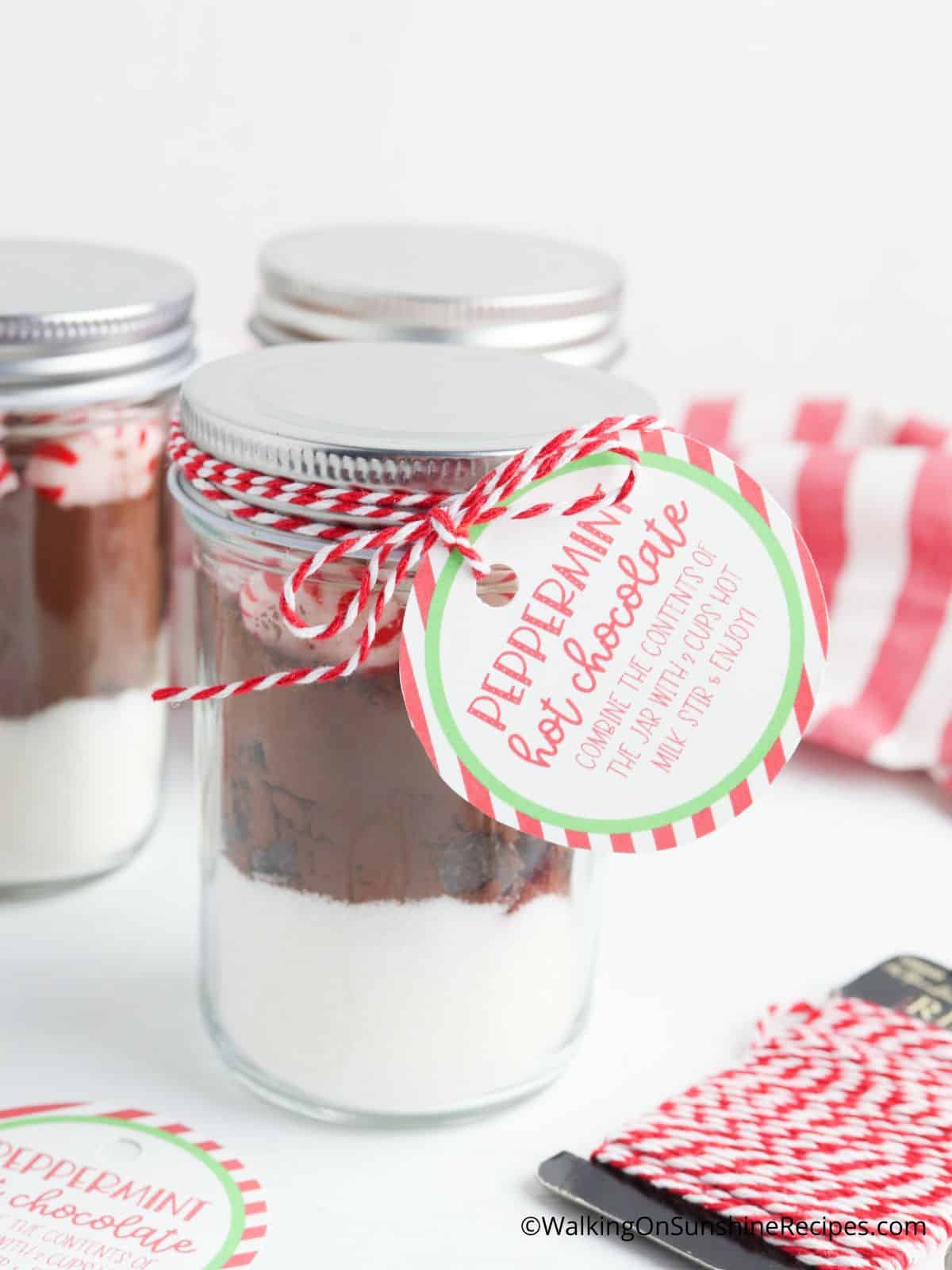 printable gift tag for hot chocolate mason jar.