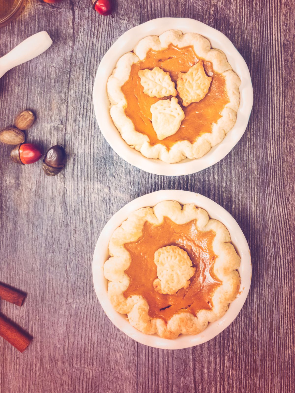 decorative pie crust.