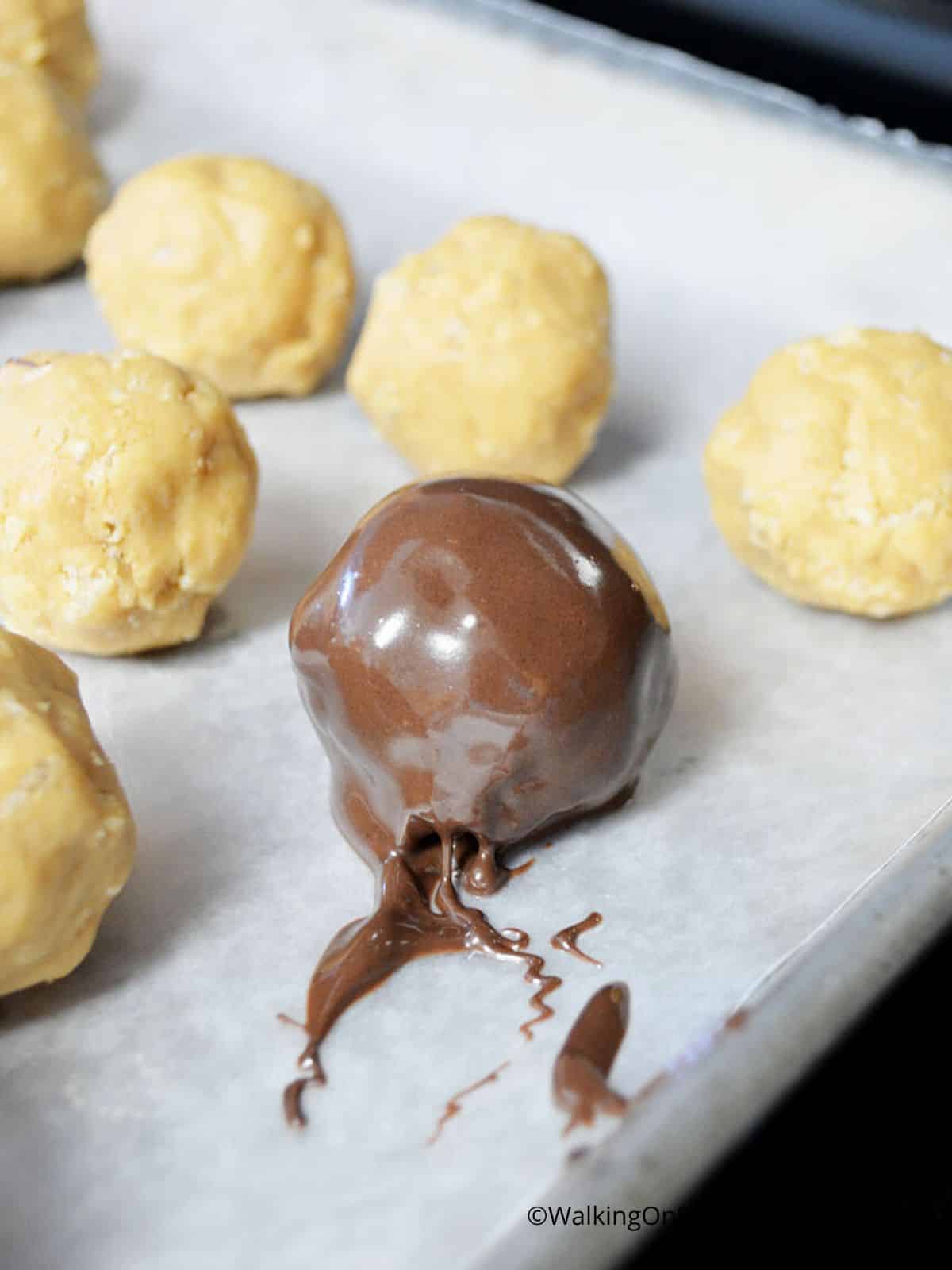 easy chocolate peanut butter balls.