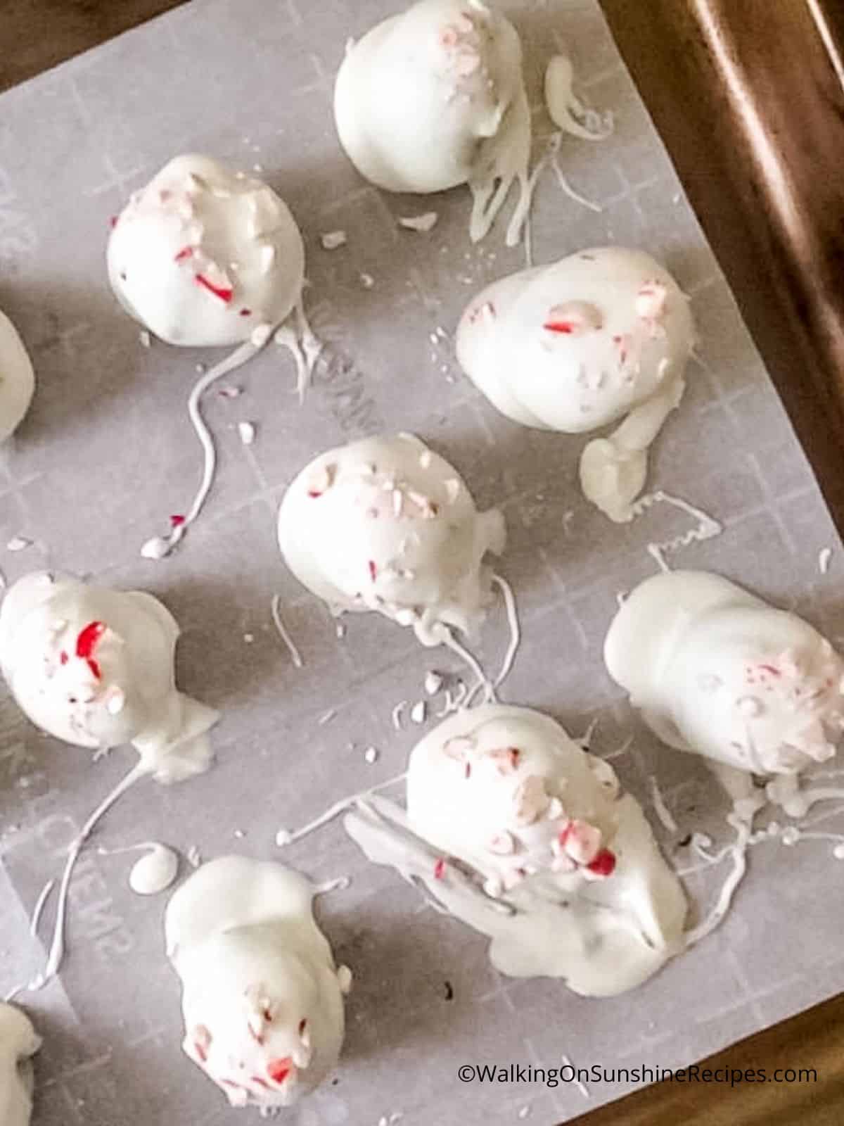 no bake Oreo truffles Christmas.