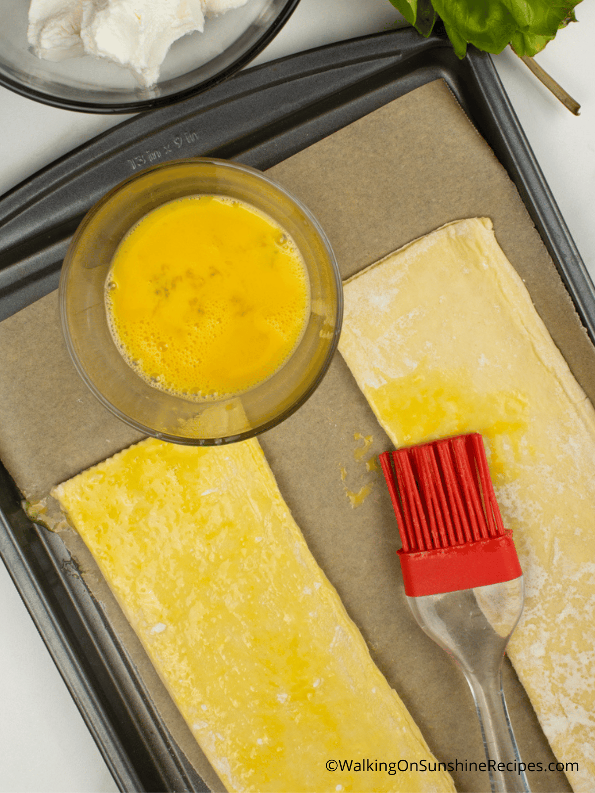 egg wash for puff pastry.