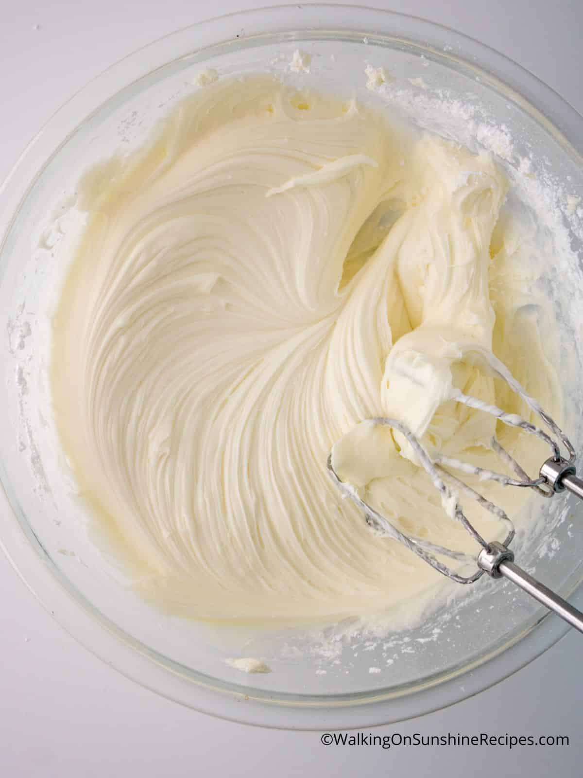 how to make homemade cream cheese frosting.