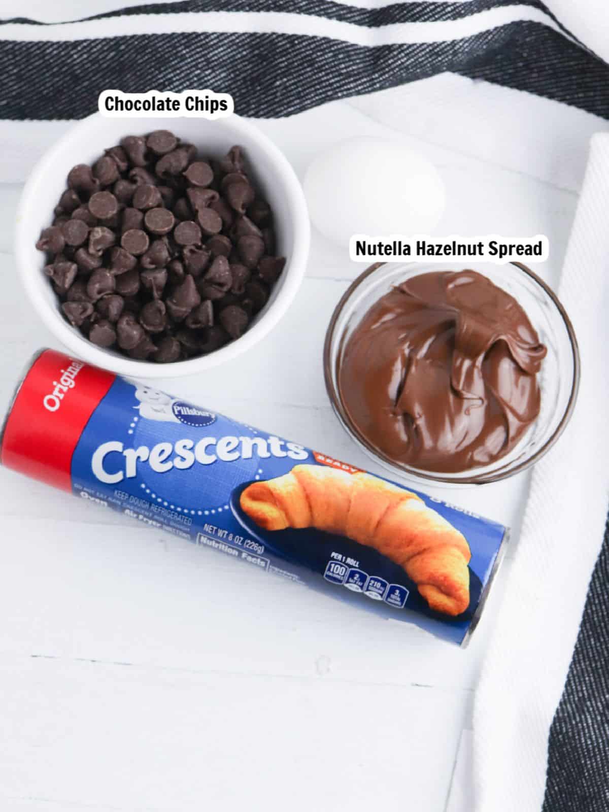 3 ingredients for sweet crescent roll recipe.