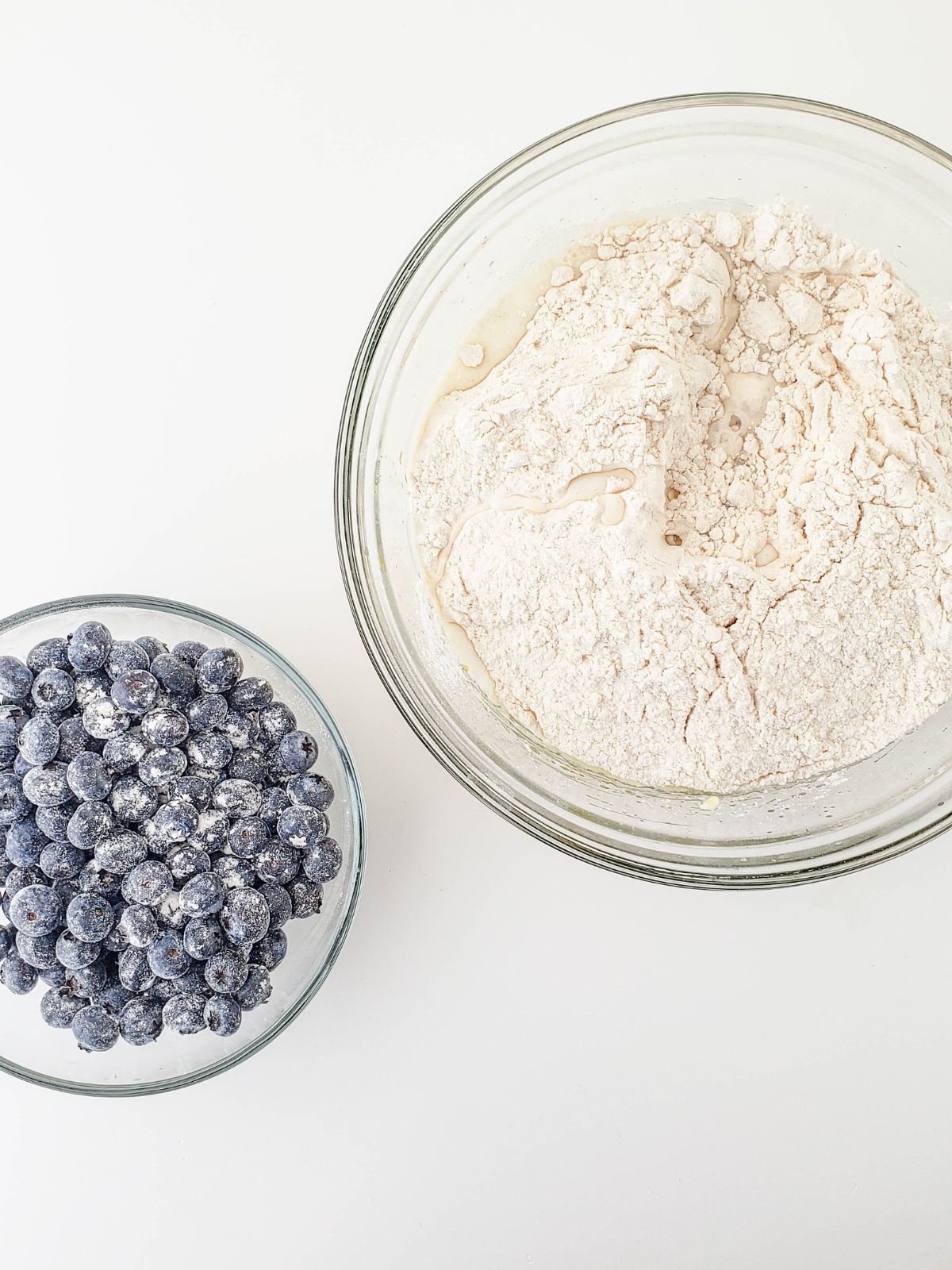 blueberries with flour for muffins.