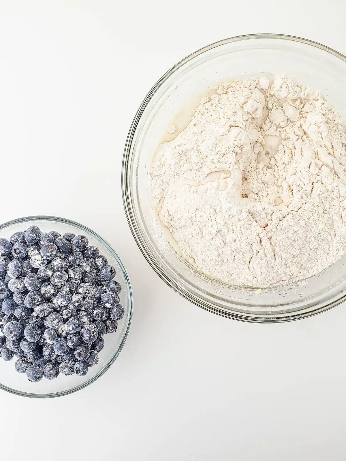 blueberries with flour for muffins.