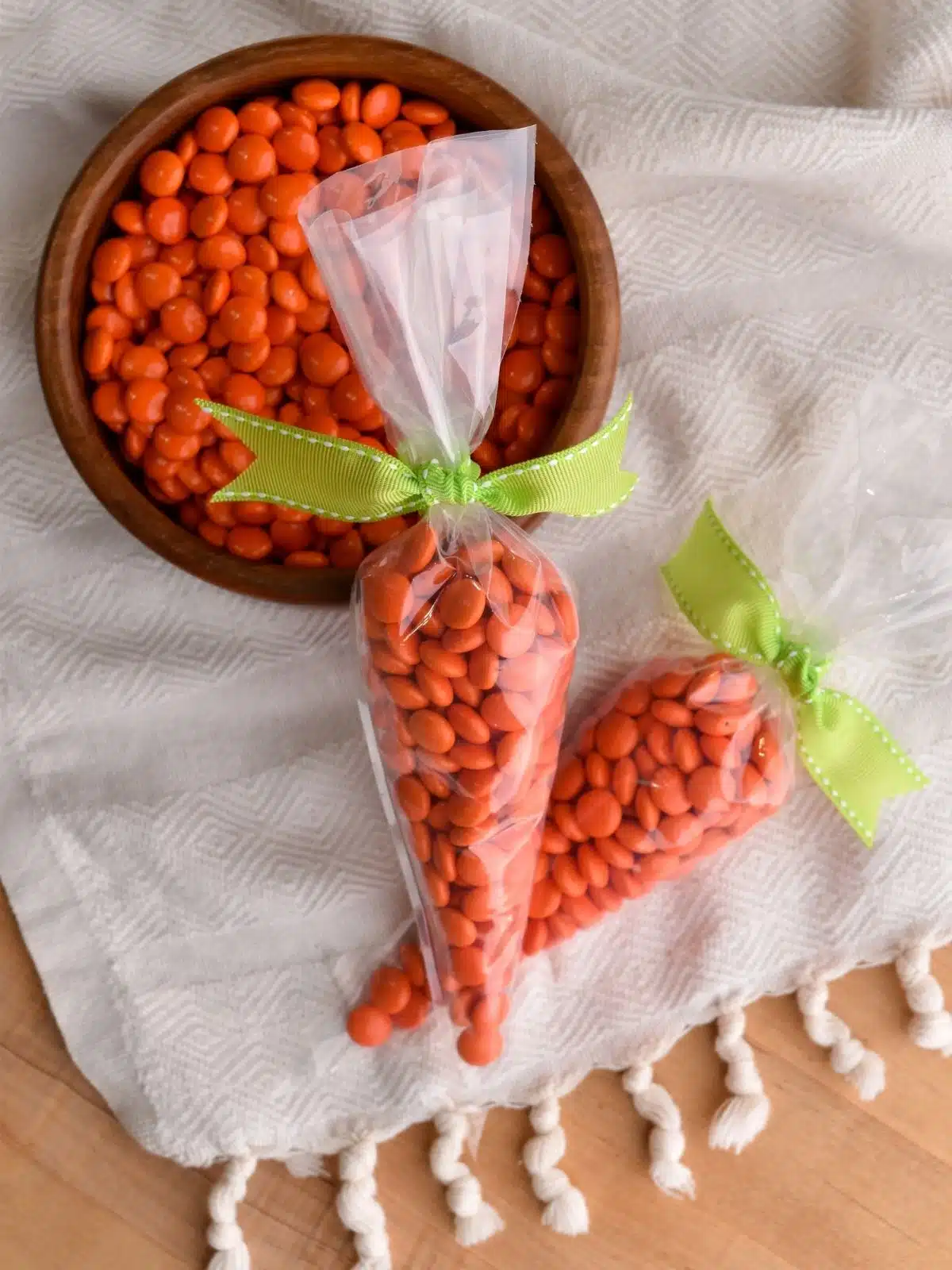 no bake treats in cellophane bags tied with ribbon to look like carrots.