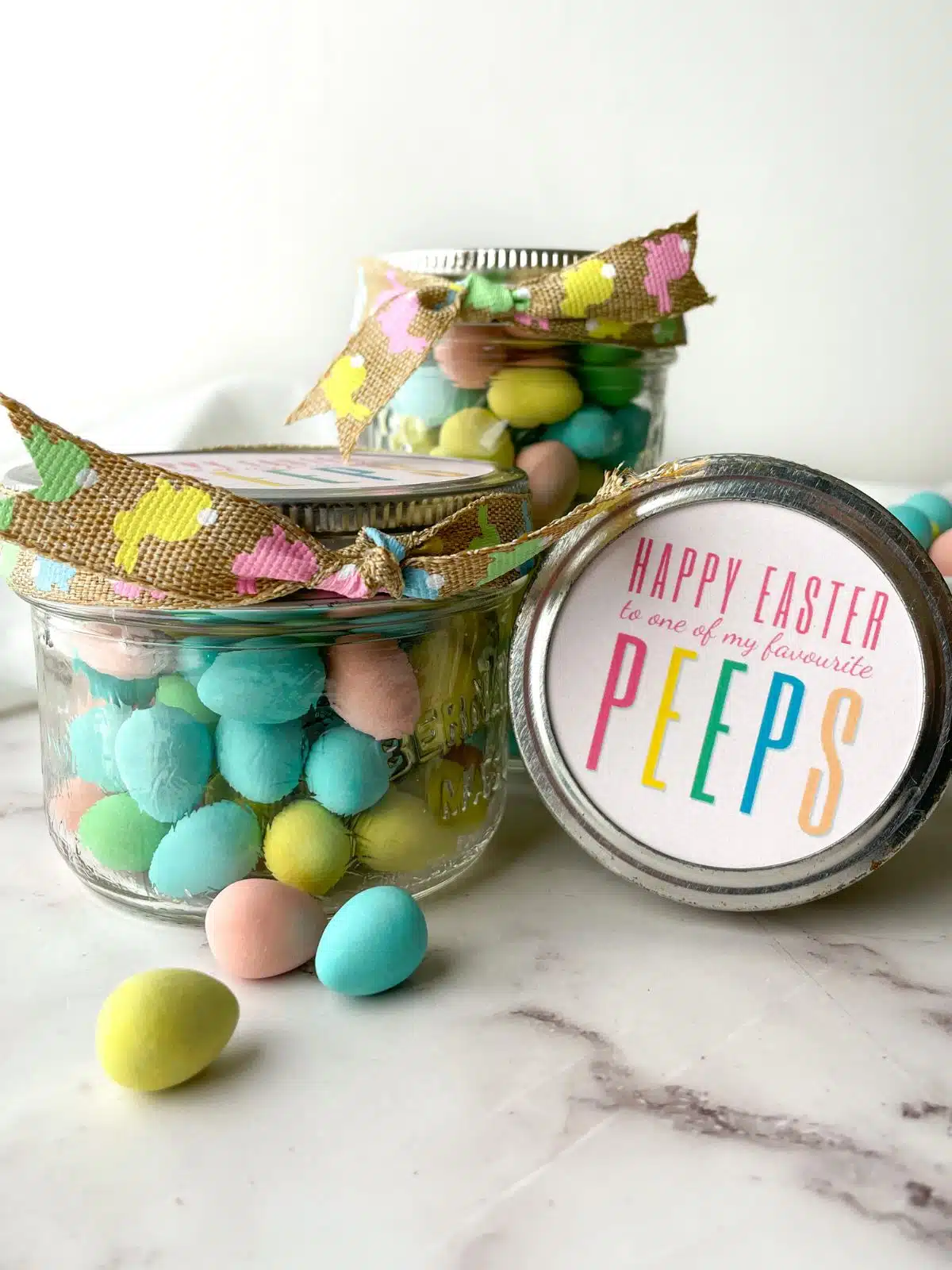 Snack idea for Easter with free printable labels.