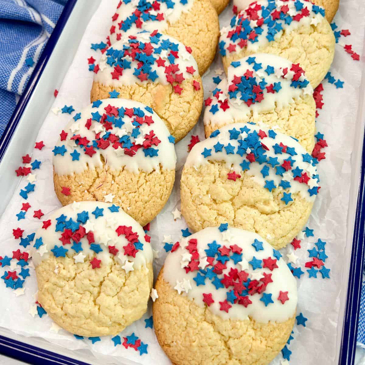 https://walkingonsunshinerecipes.com/wp-content/uploads/2023/06/FEATURED-NEW-SIZE-4th-of-July-Cake-Mix-Cookies.jpeg