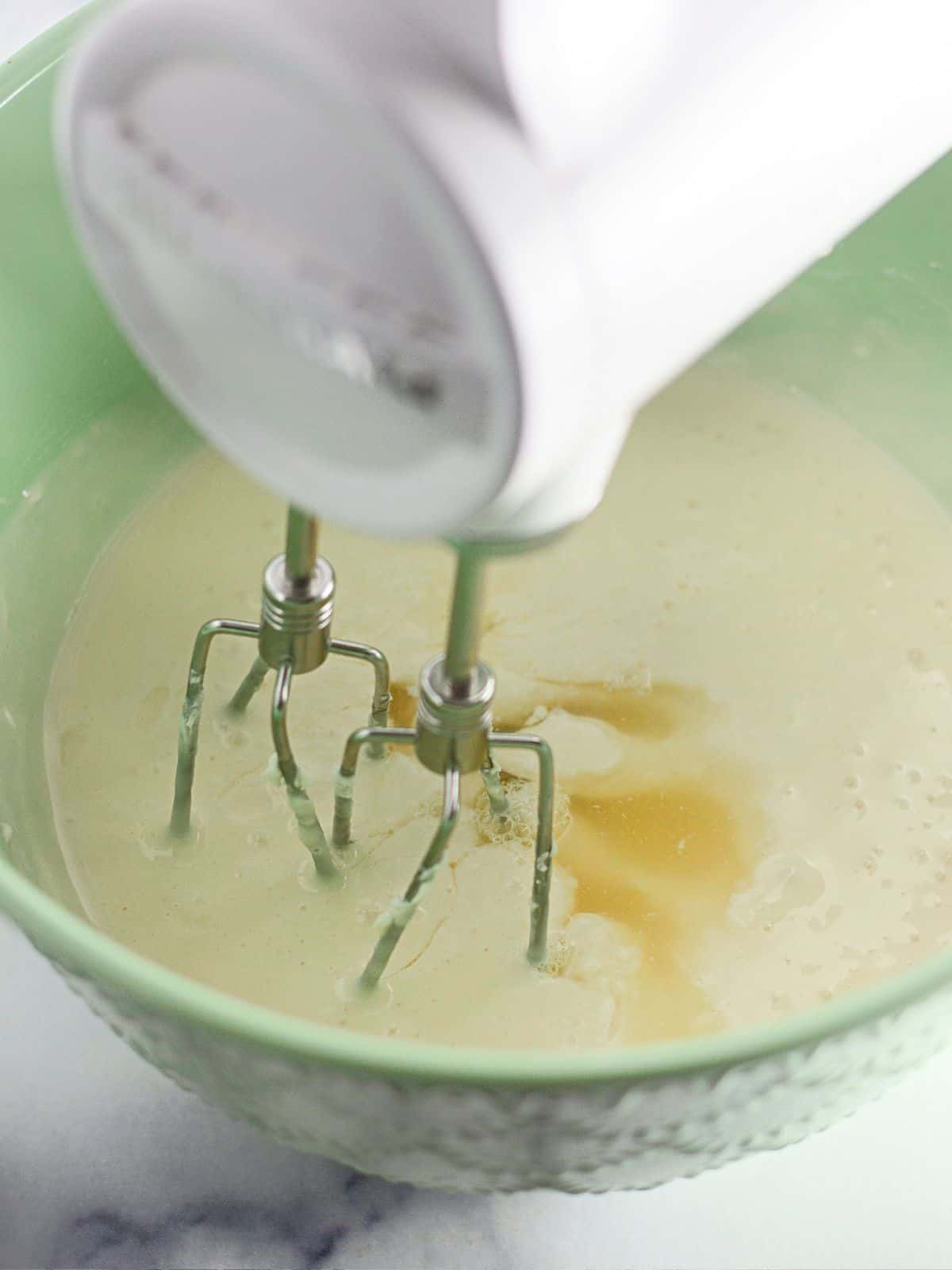 prepare cheesecake pudding mixture.