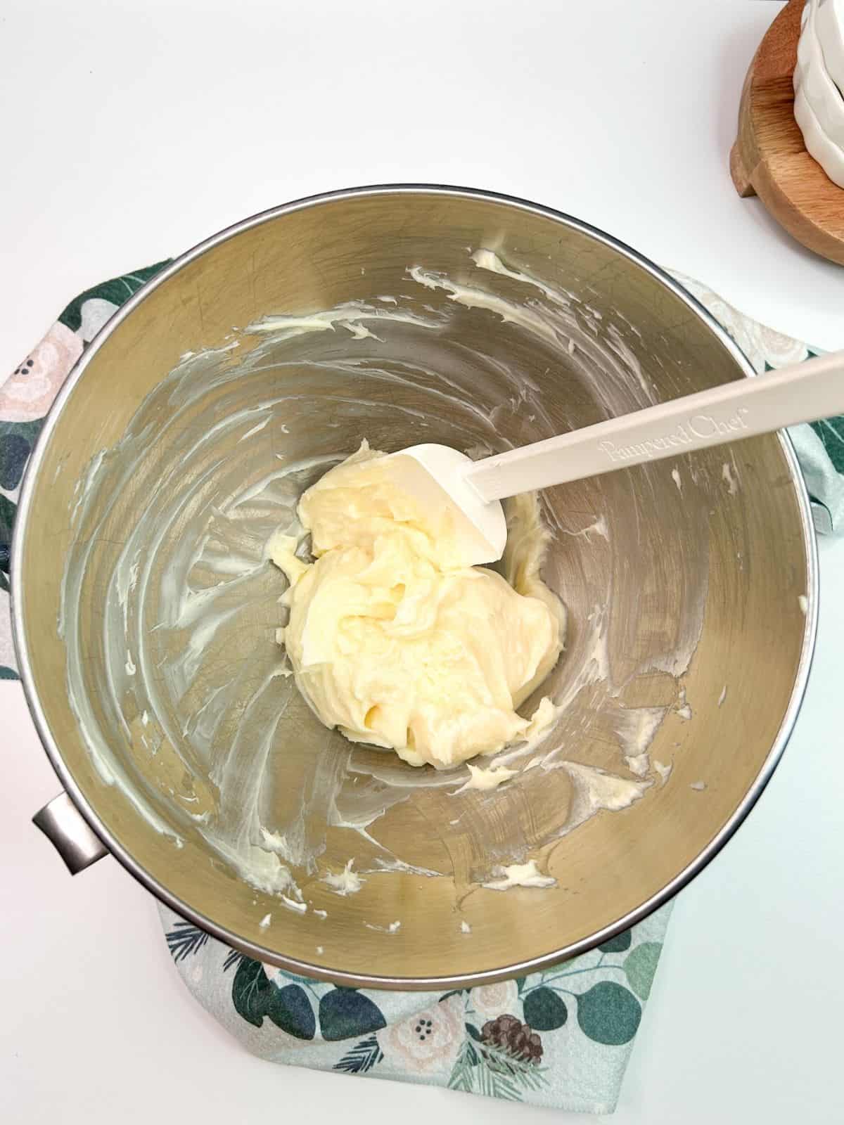 sweetened cream cheese mixture.