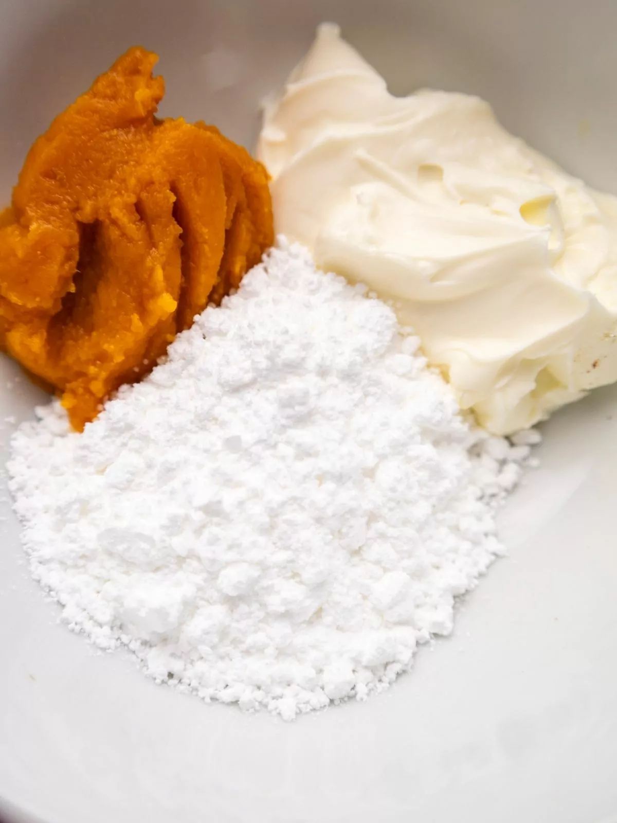 pumpkin cream cheese frosting ingredients.