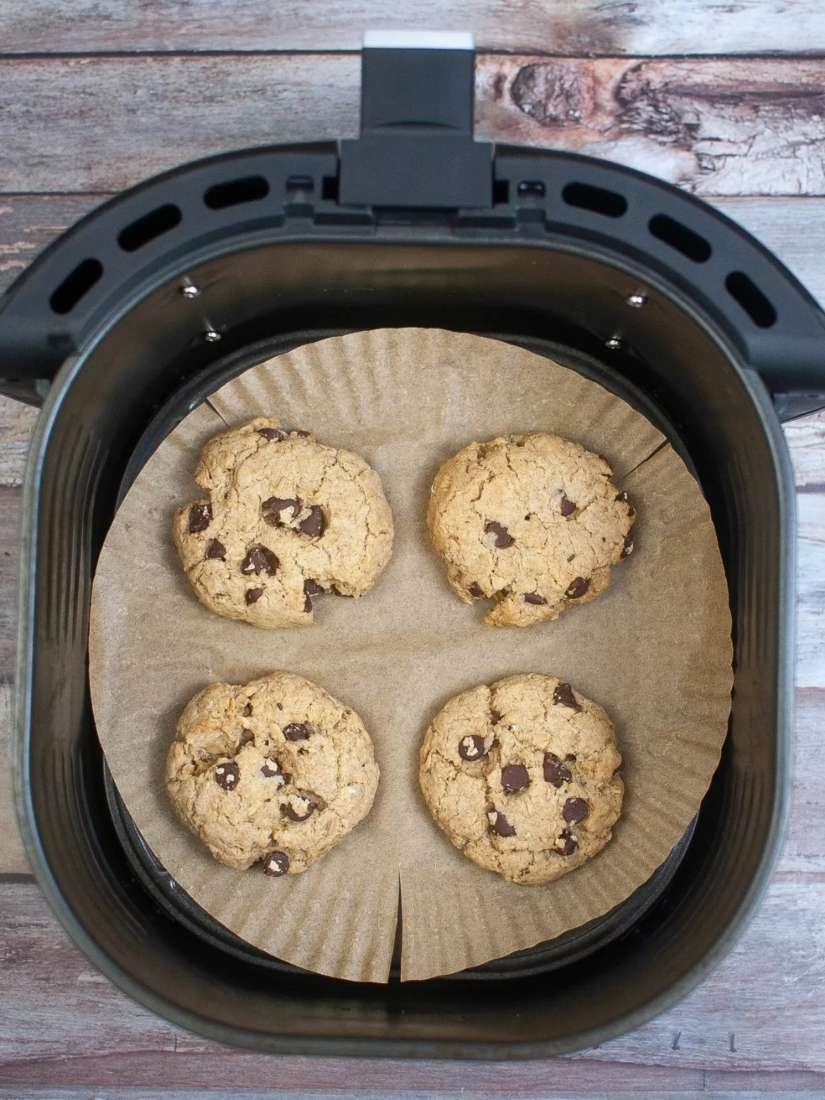 chocolate chip cookies baked in air fryer.