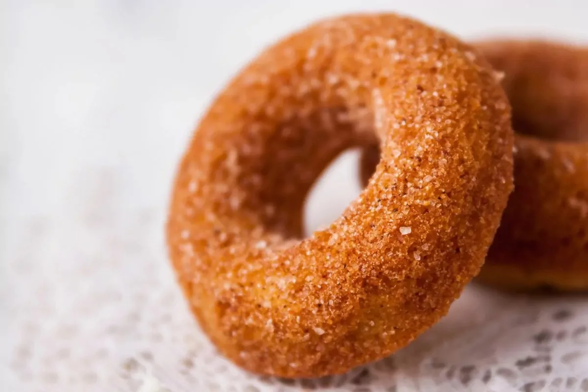 Pumpkin Spice Cake Mix Donuts