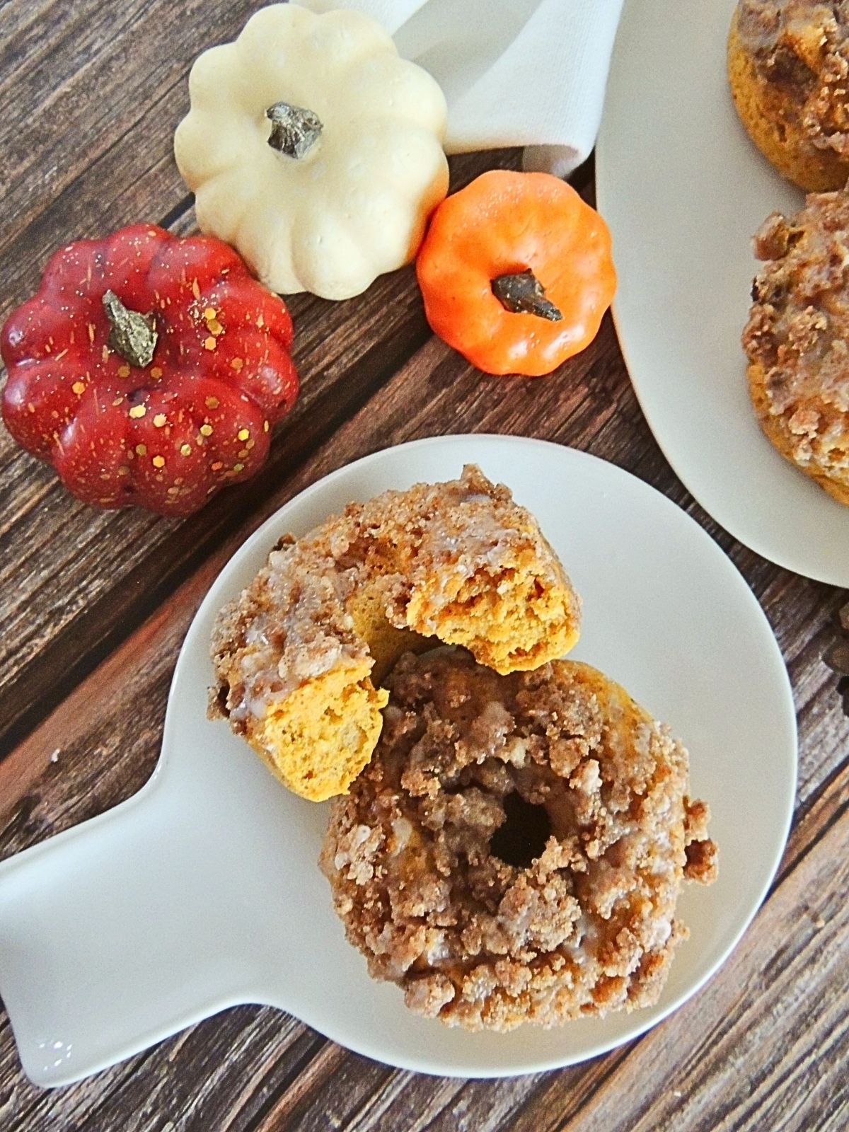2 pumpkin crumb donuts copycat dunkin recipe.