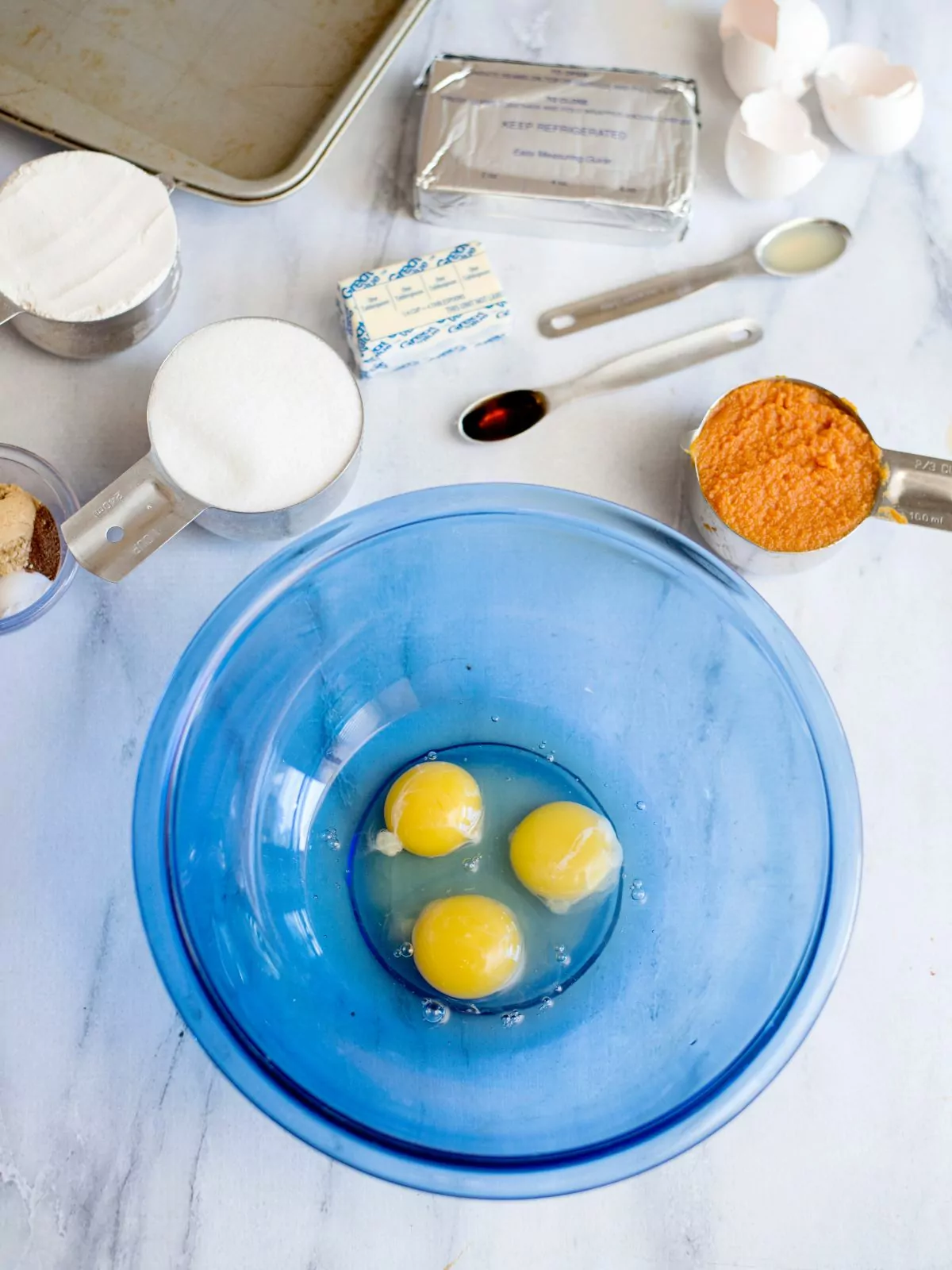 eggs in bowl.
