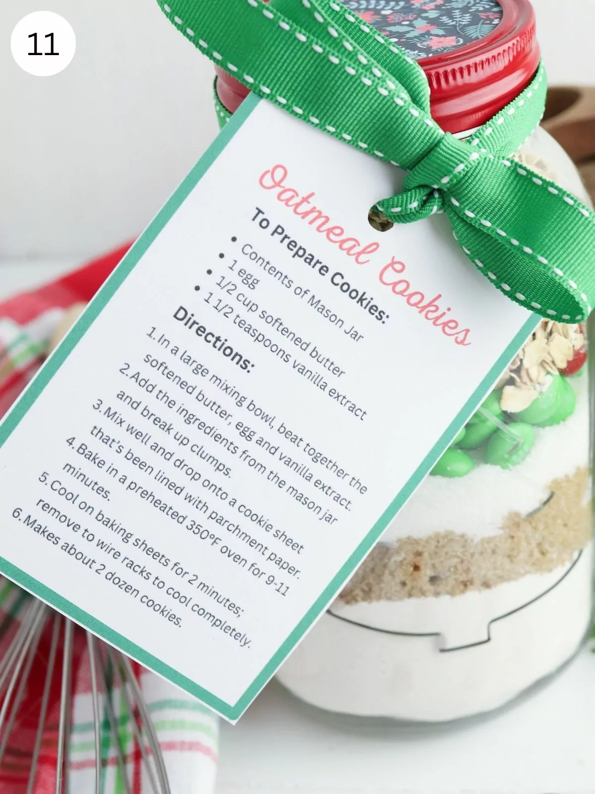 closeup of printable gift tag with recipe for Oatmeal cookies.