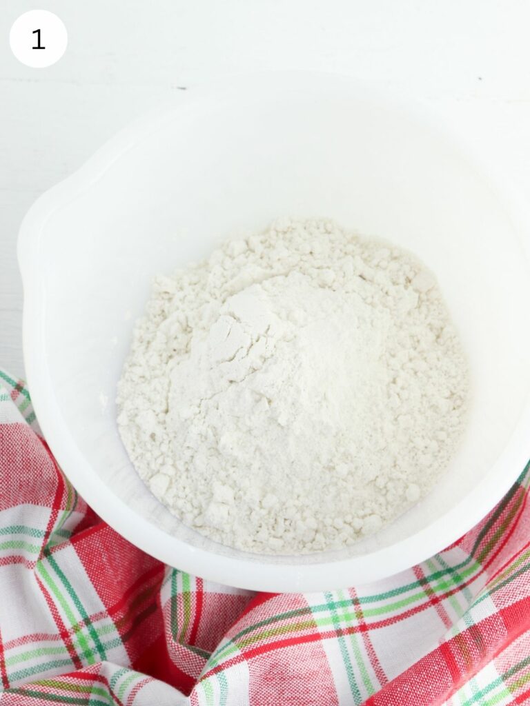 dry ingredients combined in bowl.