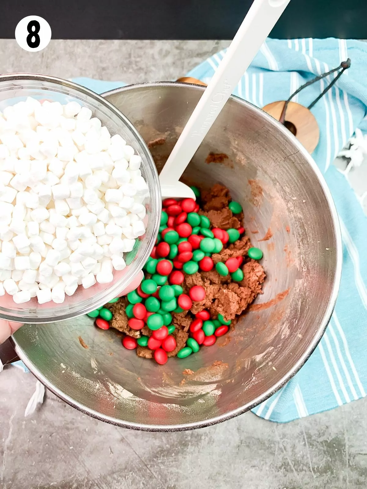christmas cookies with marshmallows.