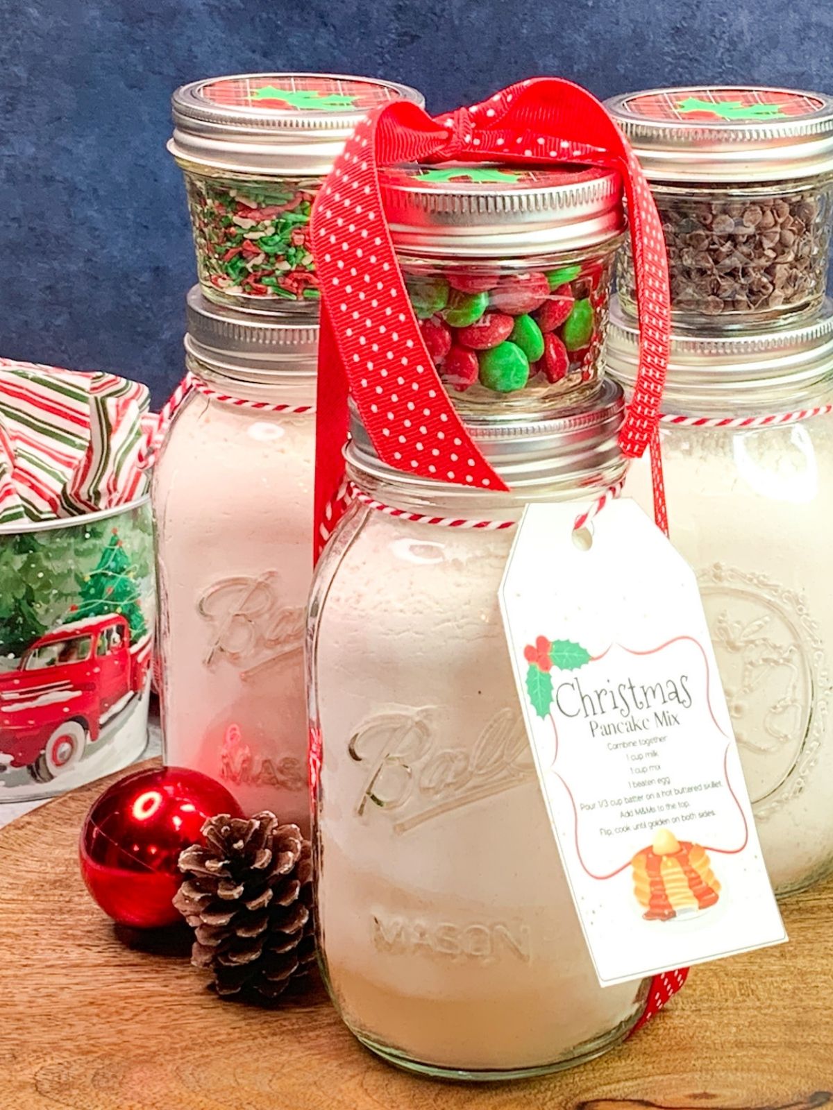 Christmas pancakes in a mason jar gift idea.