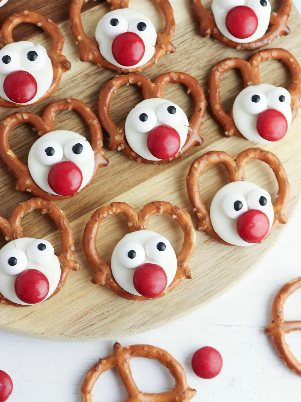 Reindeers made from pretzel twists.