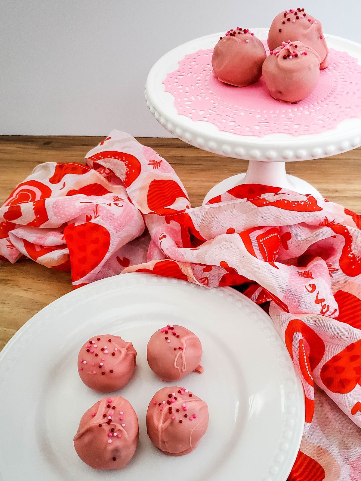 valentine's day oreo truffles.