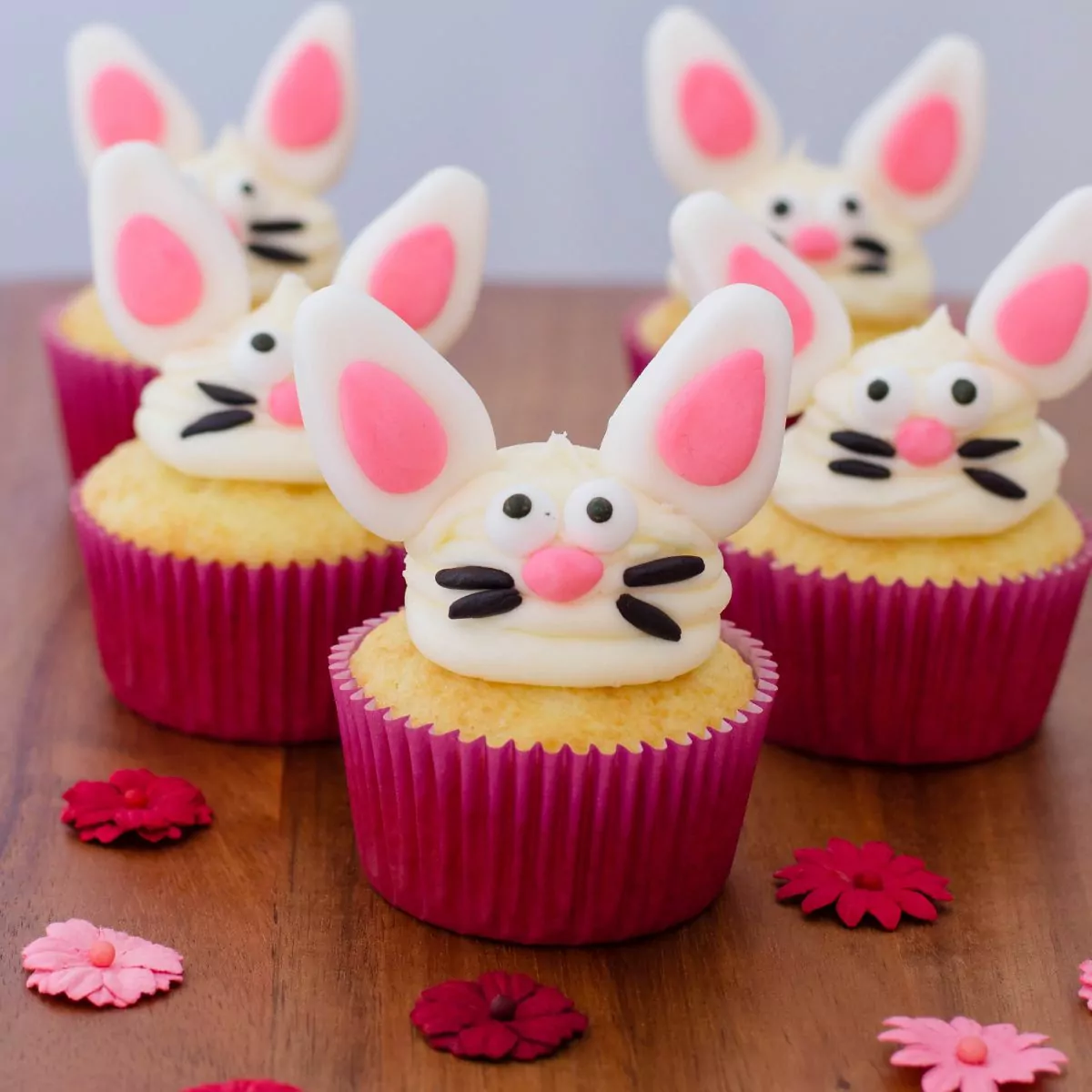 bunny cupcakes.