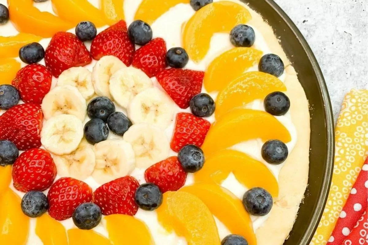 Crescent Roll Fruit Pizza