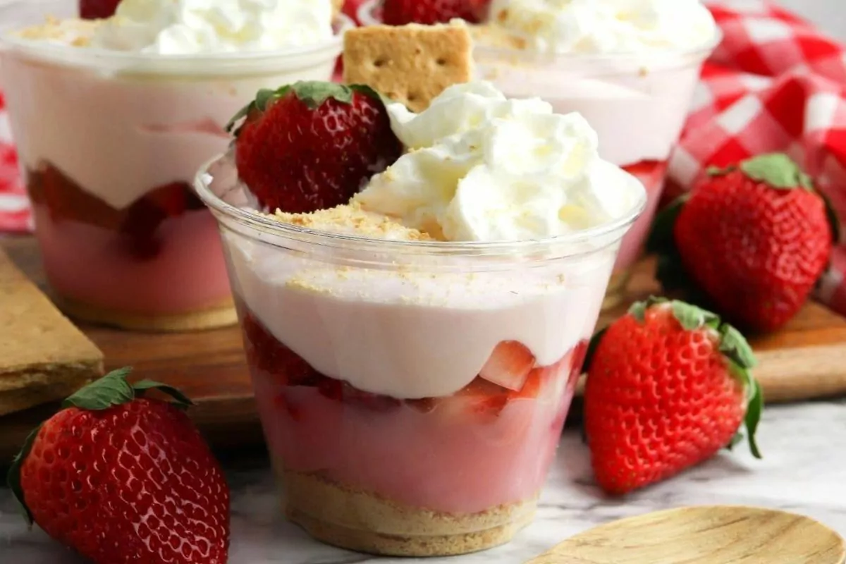 Strawberry Pudding Cups