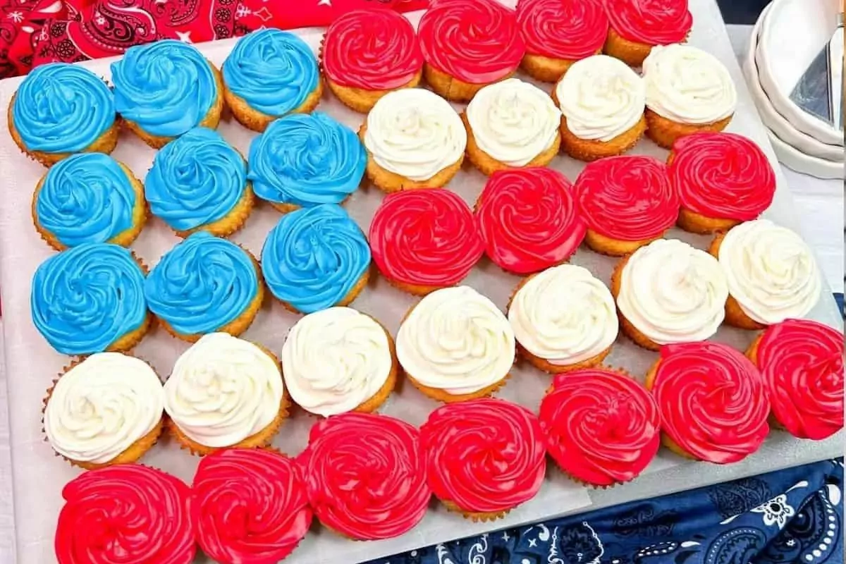 Patriotic Cupcake Cake