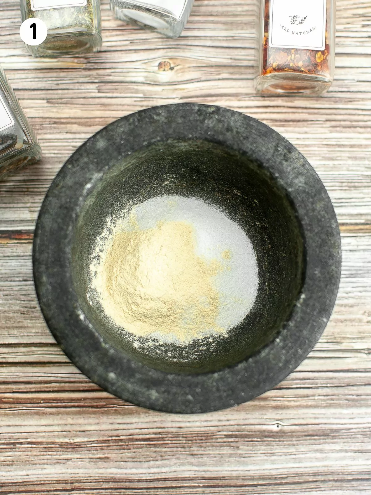 garlic powder and salt in bowl.