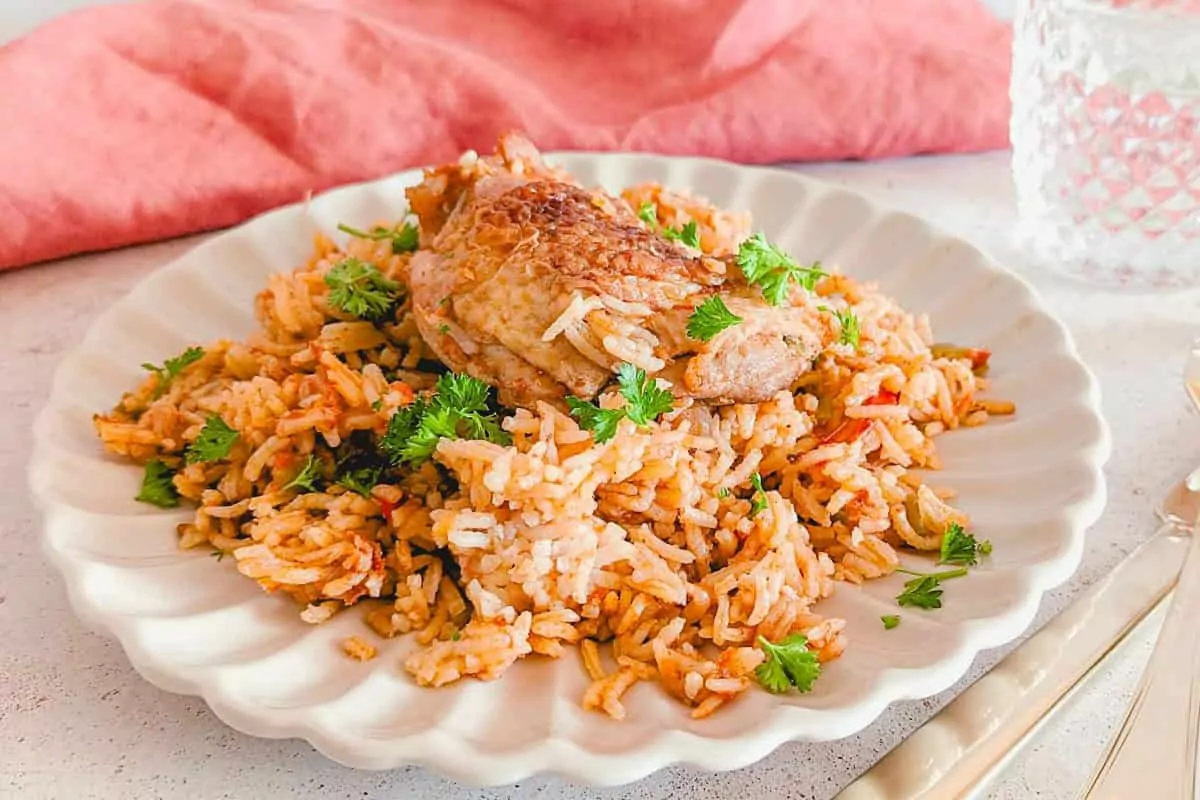 Slow Cooker Mexican Chicken and Rice by We Eat At Last