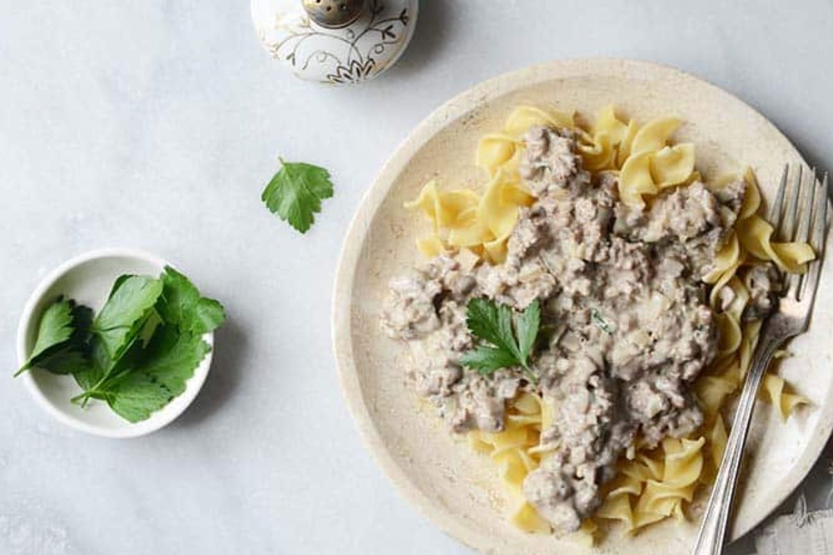 30-Minute Easy Ground Beef Stroganoff Recipe.