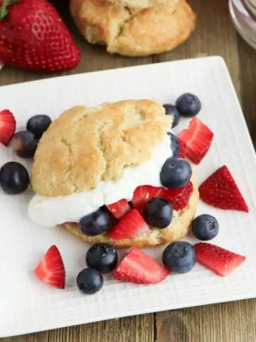 FEATURED Traditional Strawberry Shortcake Recipe