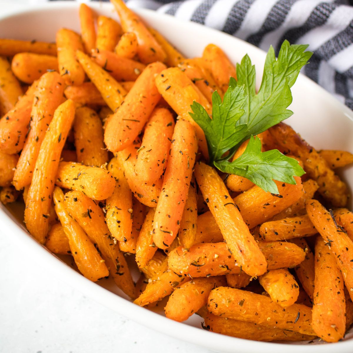 FEATURED Baby Carrots in Air Fryer
