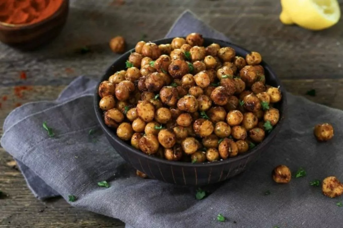 a bowl of smoky chickpeas with spices.