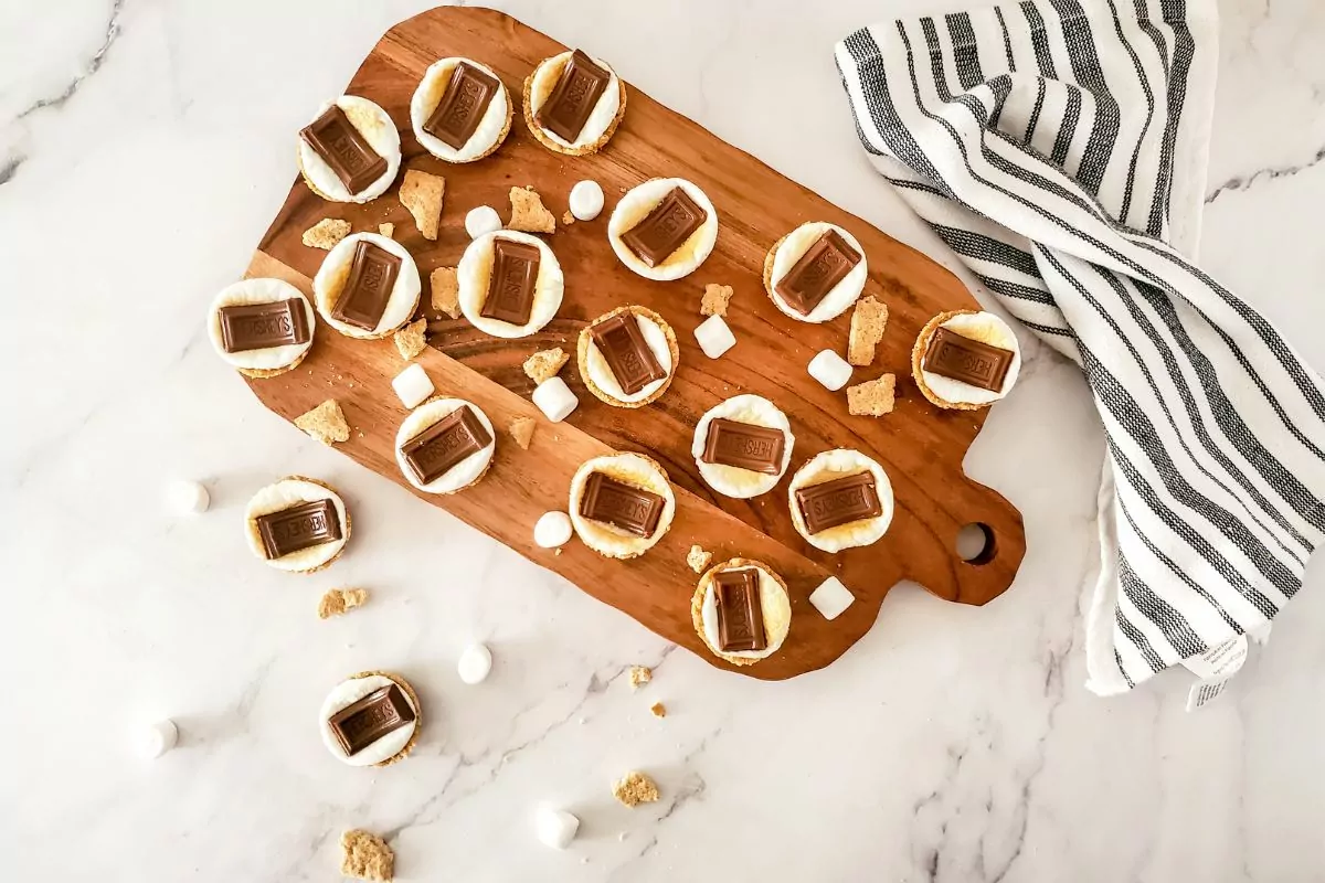 smores cookie cups on cutting board overhead view.