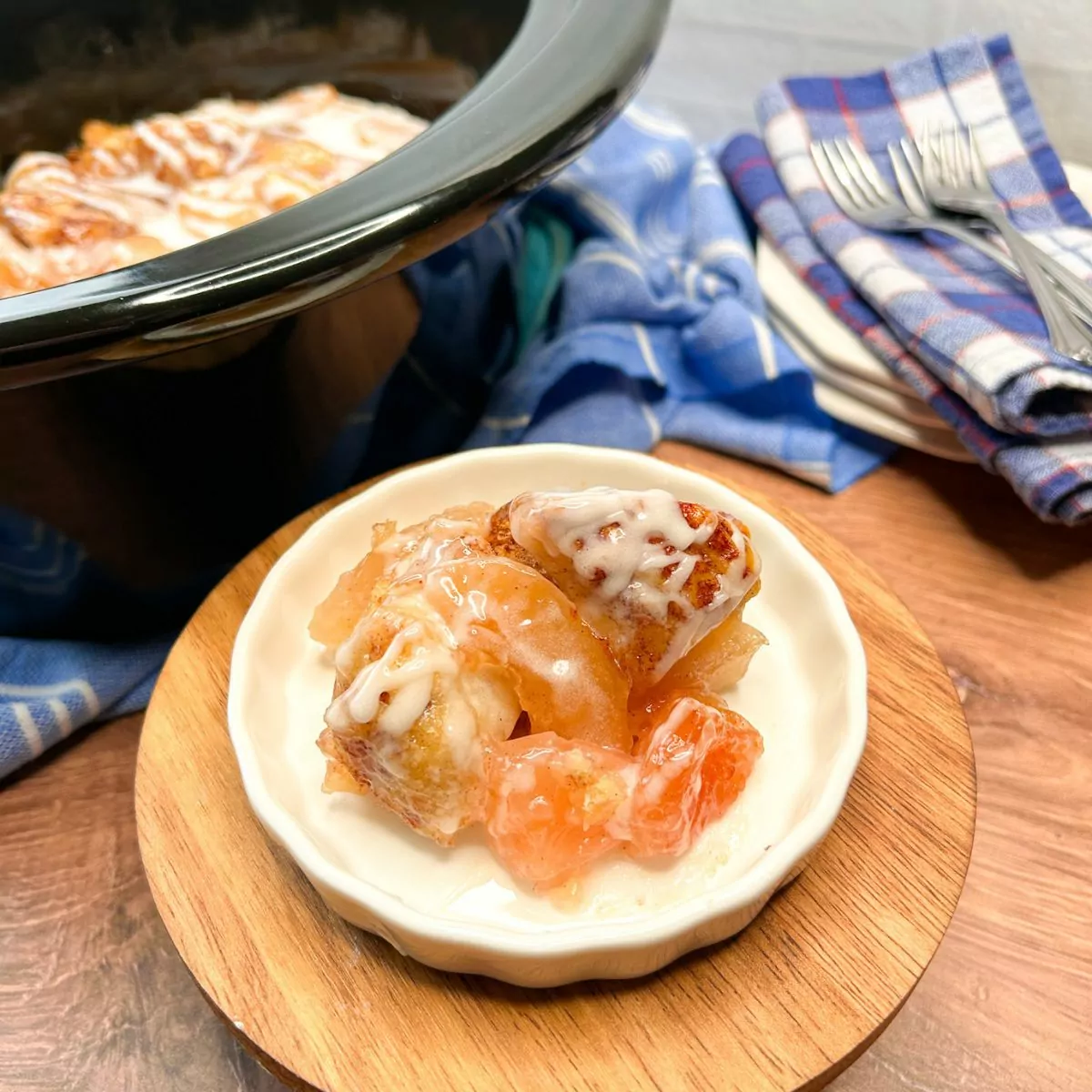 Crock Pot Cinnamon Rolls with Apple Pie Filling