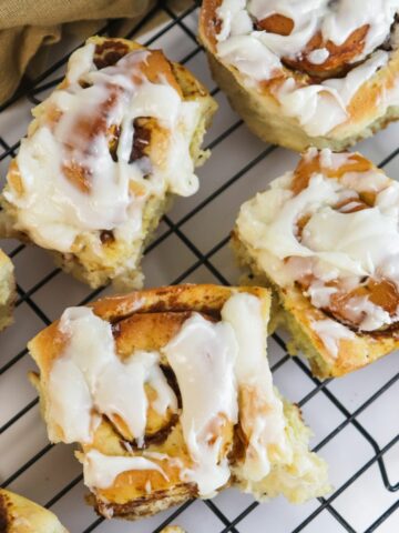 FEATURED Pumpkin Cinnamon Rolls