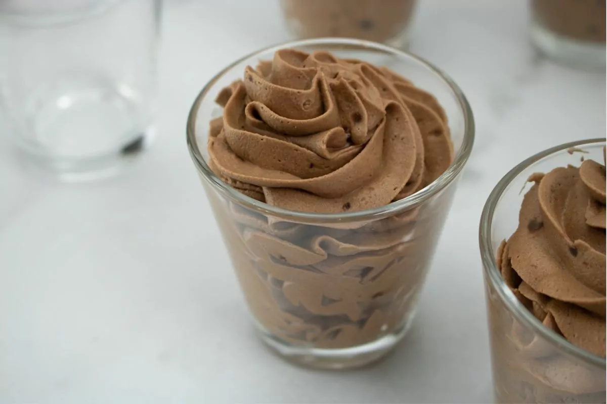 chocolate mousse in glasses.