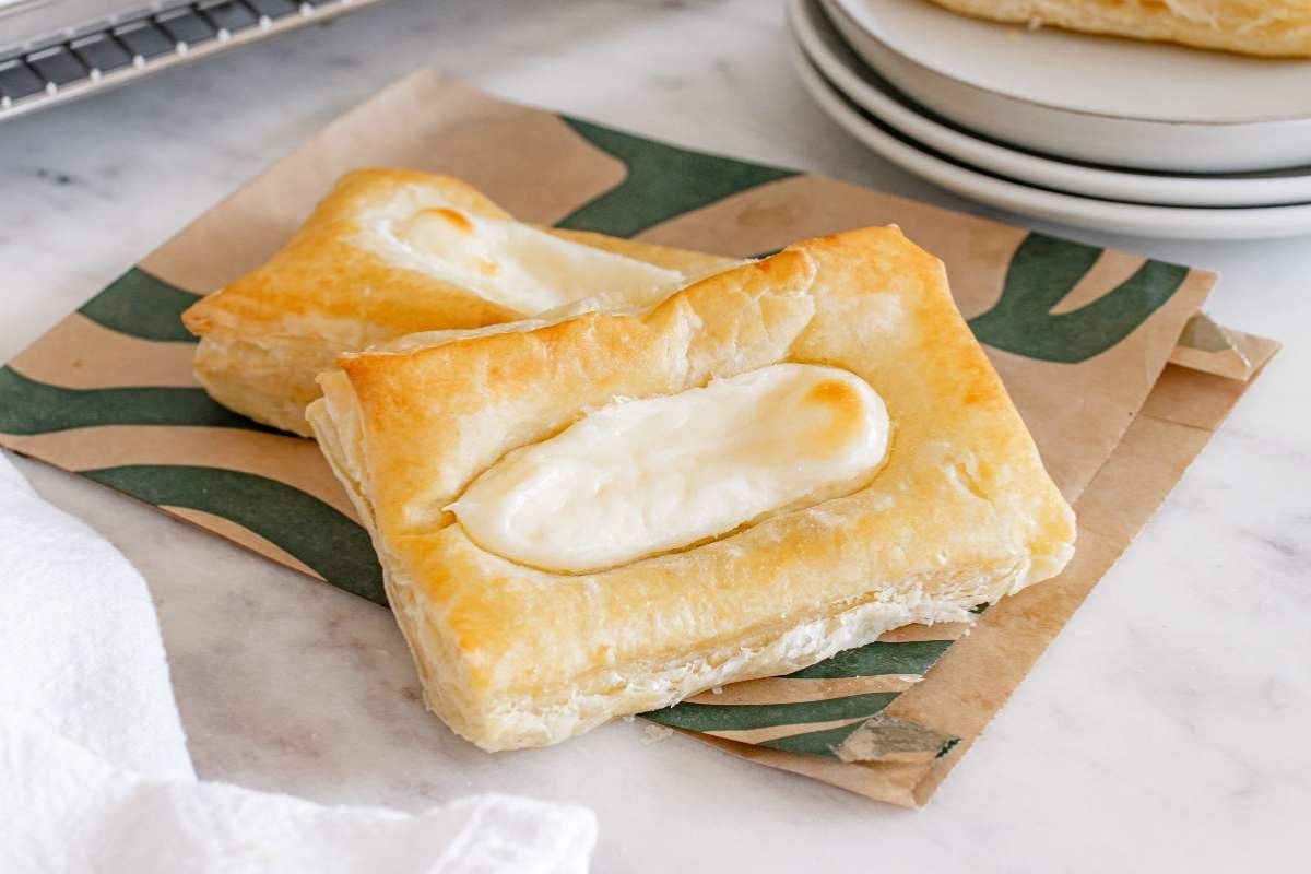 puff pastry with cream cheese