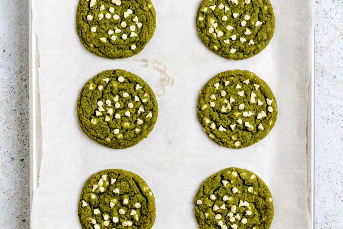 six pieces of matcha cookies top with white chocolate chips