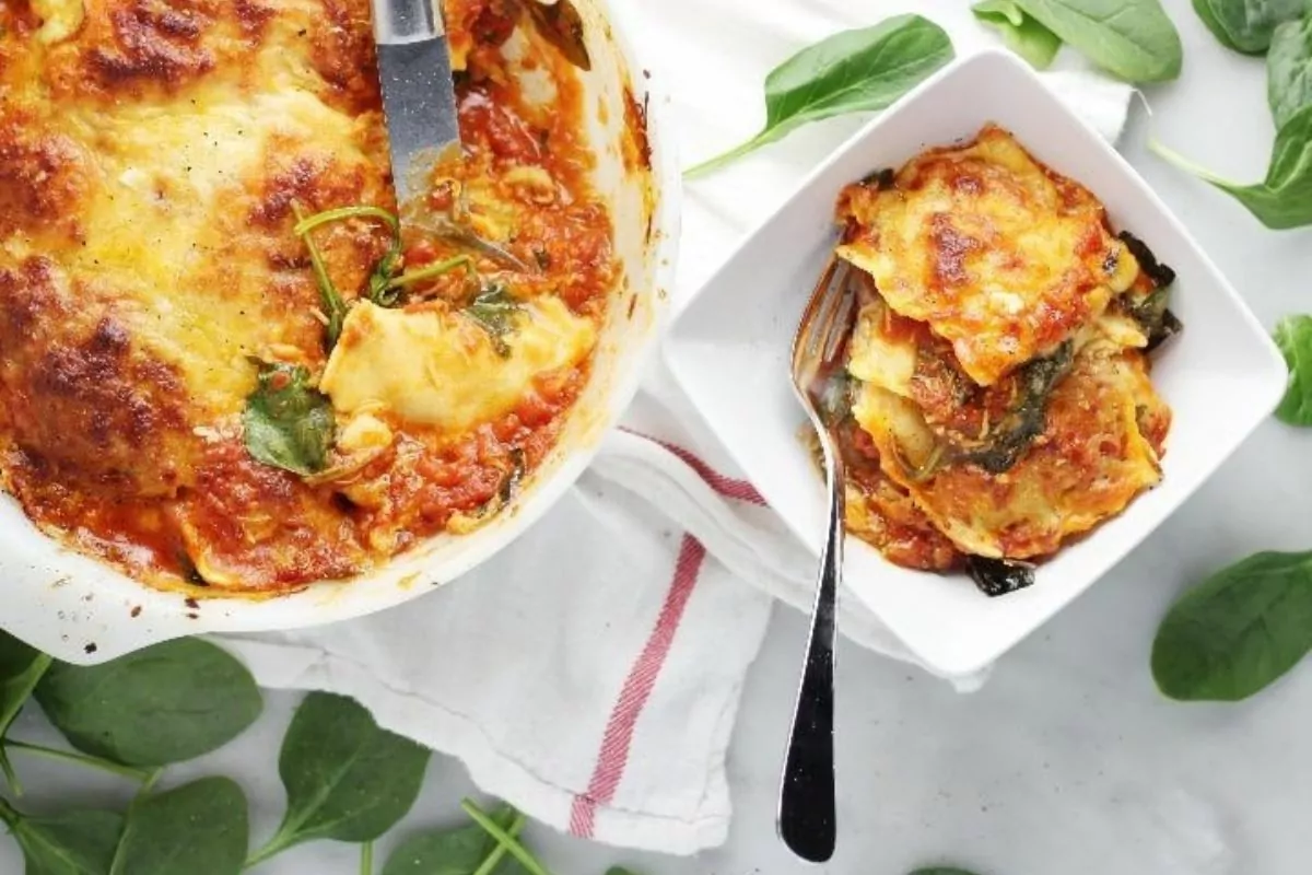 a plate of bake ravioli