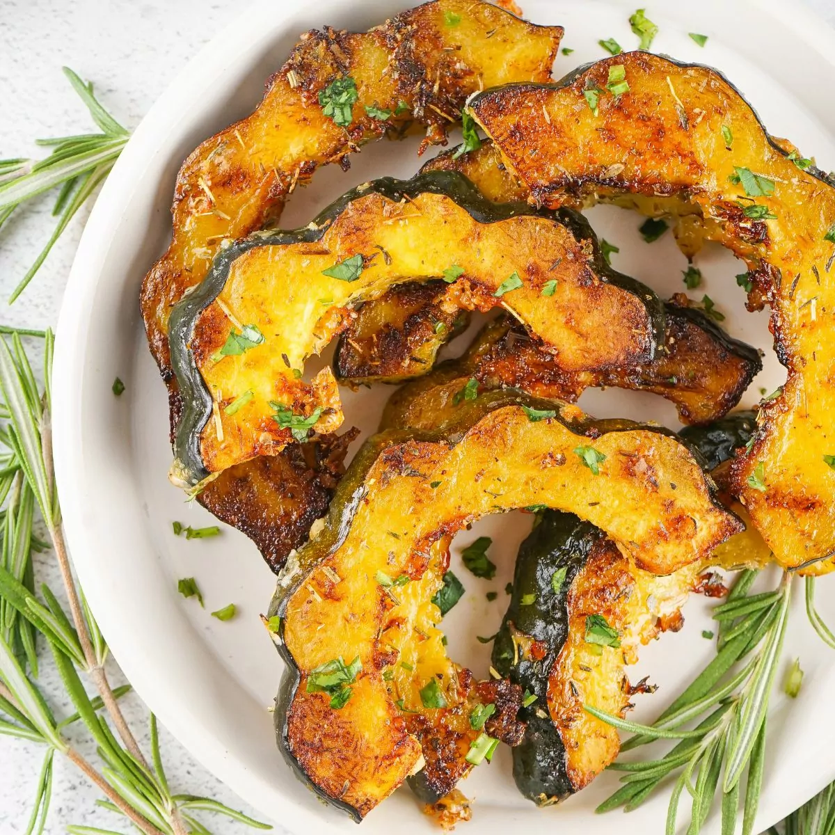 FEATURED Roasted Acorn Squash Thanksgiving