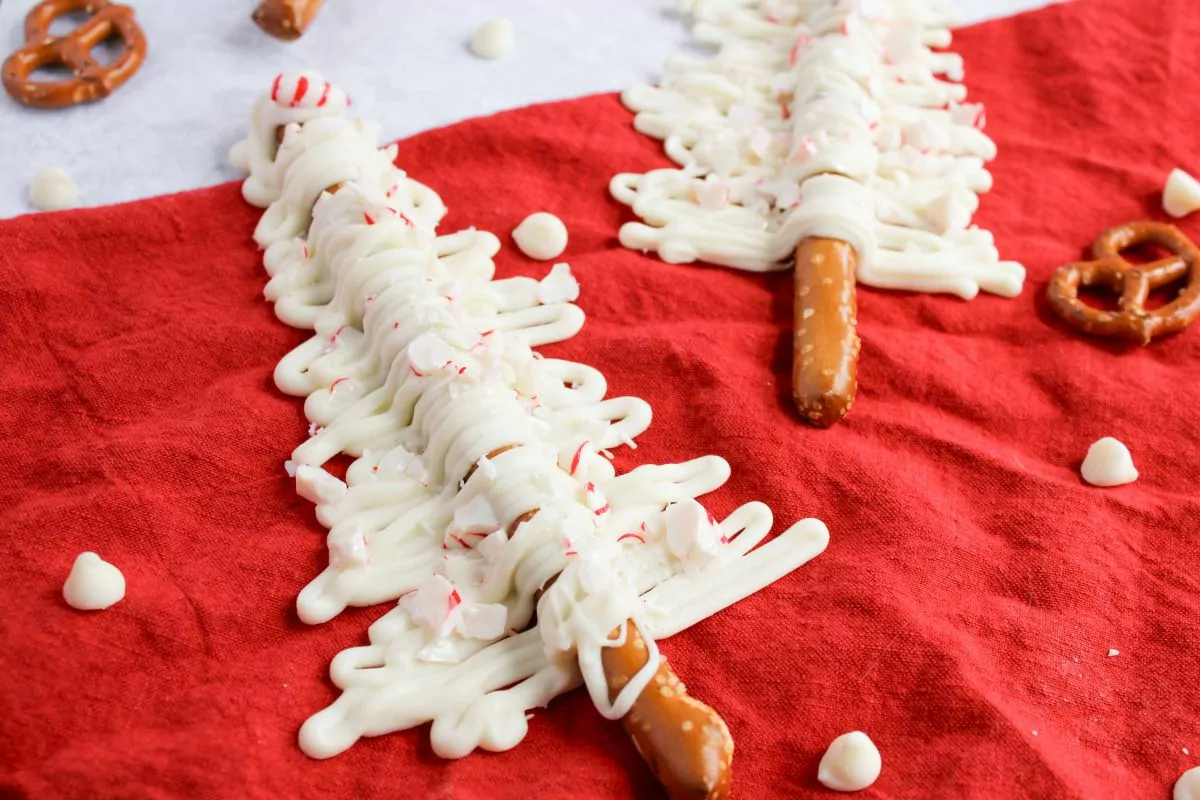 White Chocolate Covered Christmas Tree Pretzel Rods