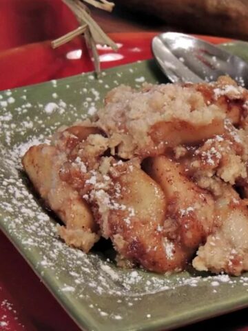 square photo of apple crisp.