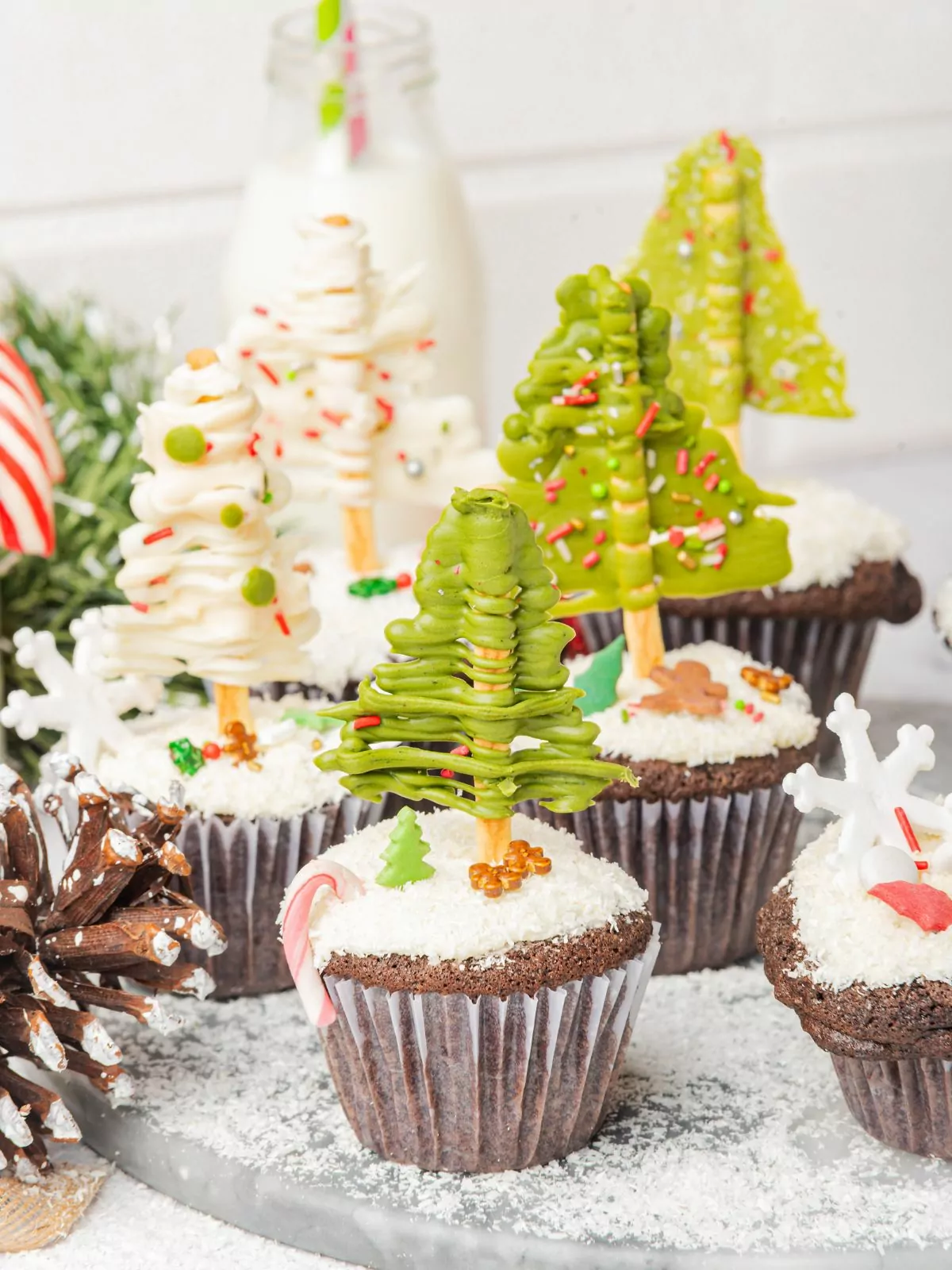 Christmas Cupcakes with chocolate tree toppers