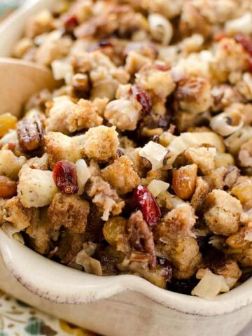 Crock-Pot-Cranberry-Pecan-Stuffing-image.