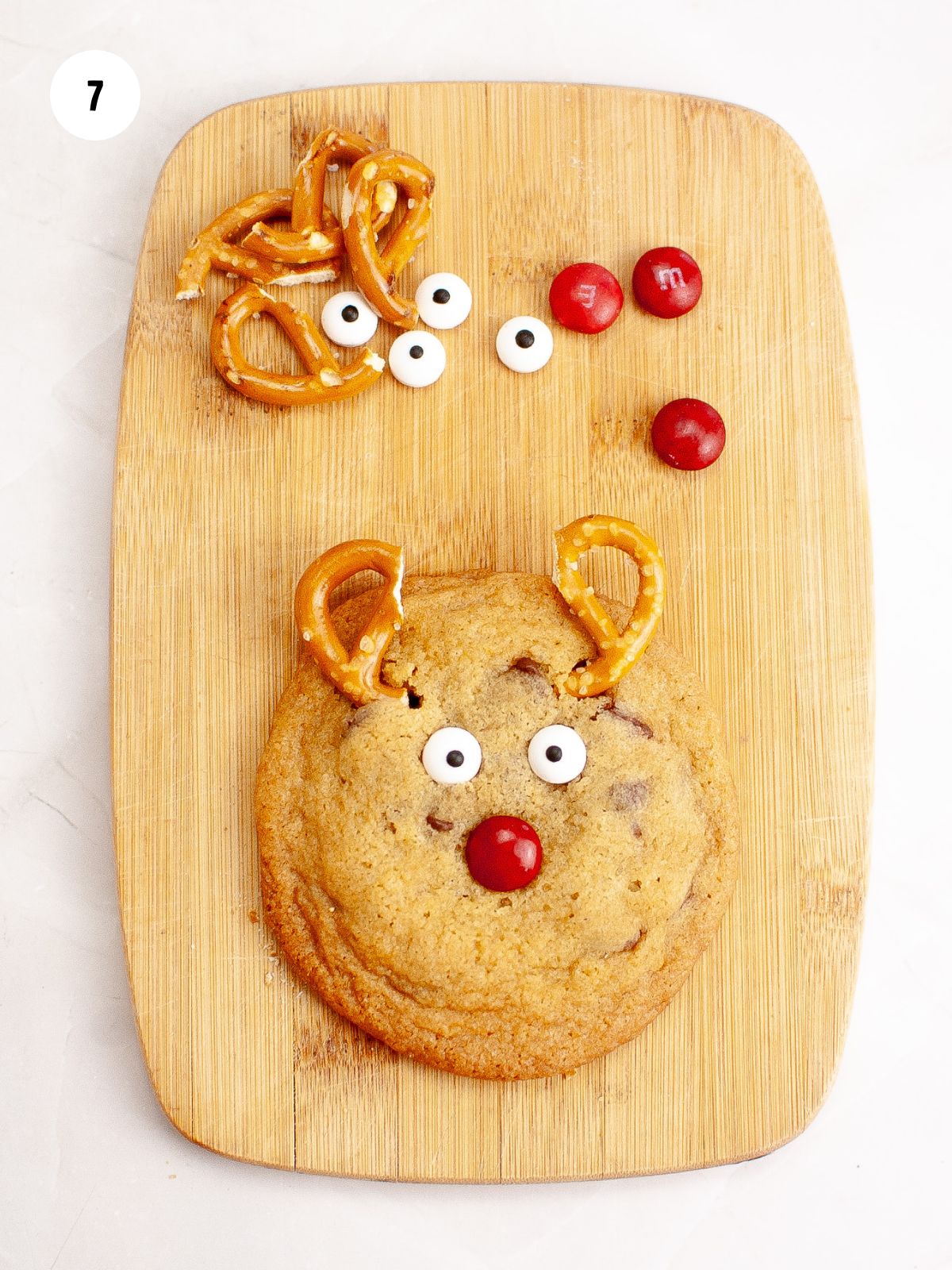chocolate chip cookies made into reindeers.